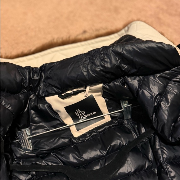 MONCLER GRENOBLE
LAPLANCE GORE-TEX SKI JACKET Small - Picture 9 of 10